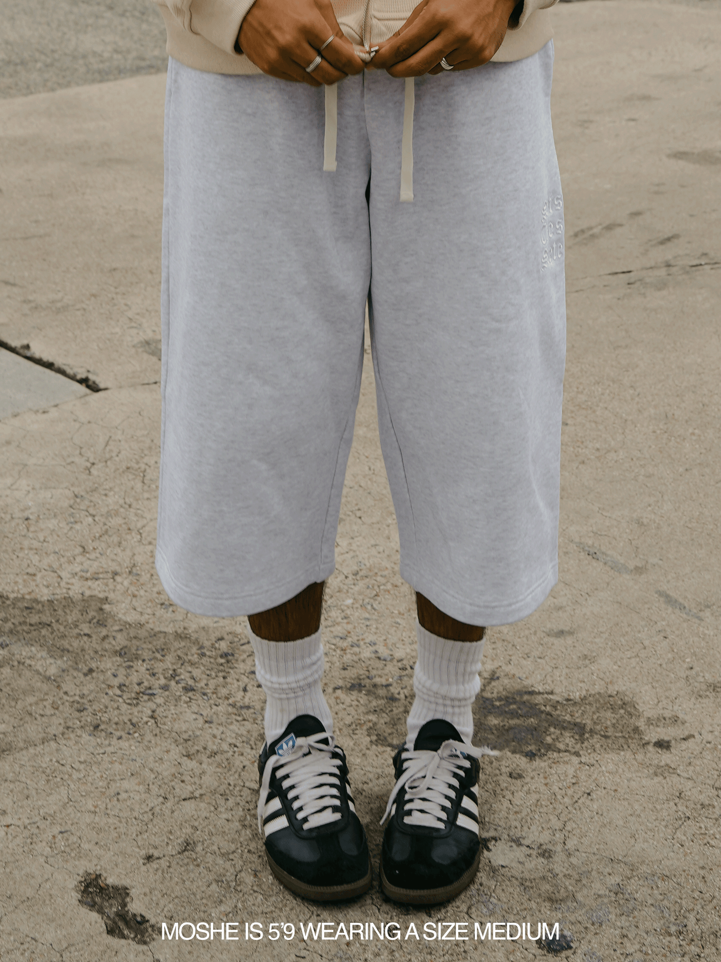 "SEIS TRES SIETE" FLEECE SHORTS